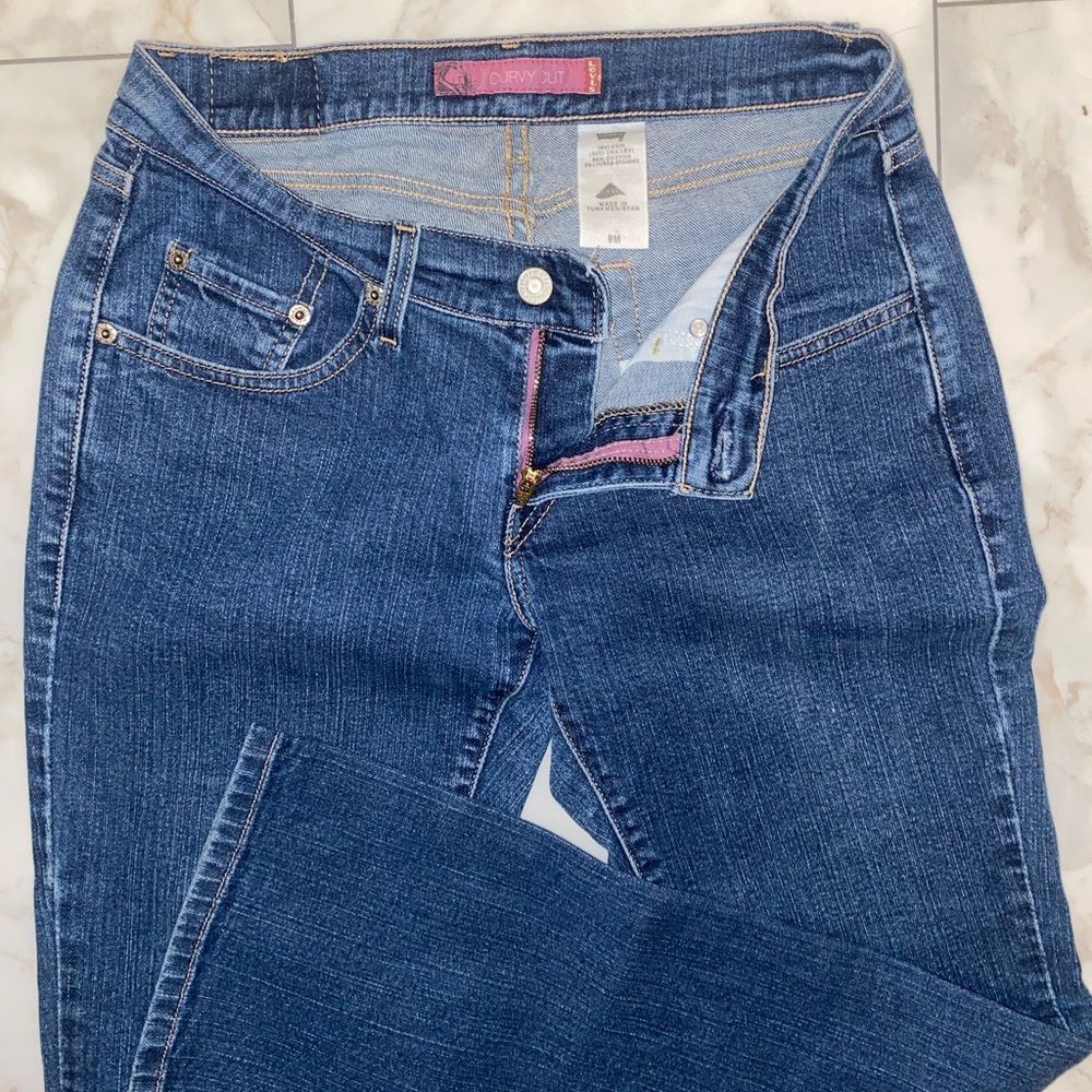 Vintage Levi’s Curvy Cut Jeans - Size 9 M - Medium Wash Bootcut Denim - 28”X30” - Picture 3 of 14